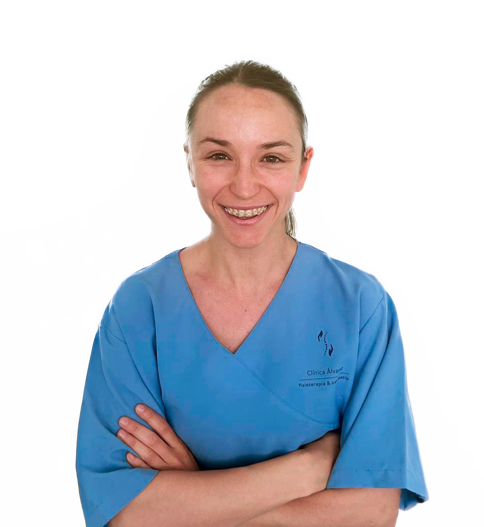 alba-ESPECIALISTA-clinica-alvarez